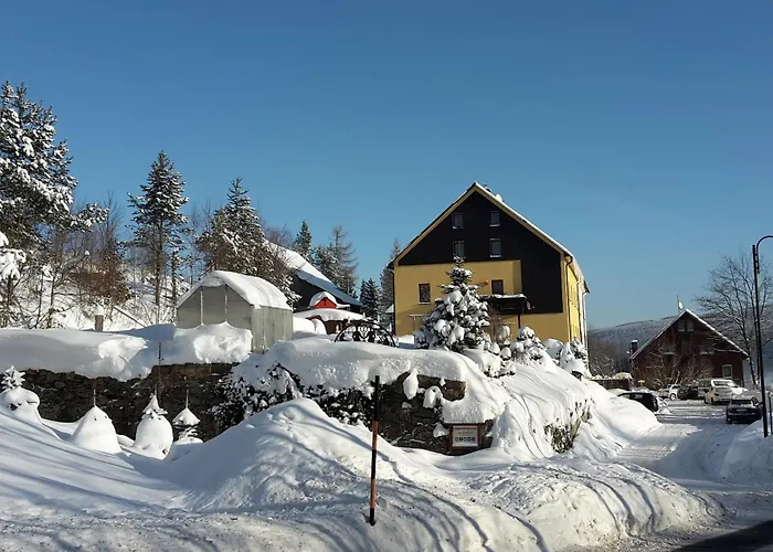 Ferienwohnungen Am Schloessel